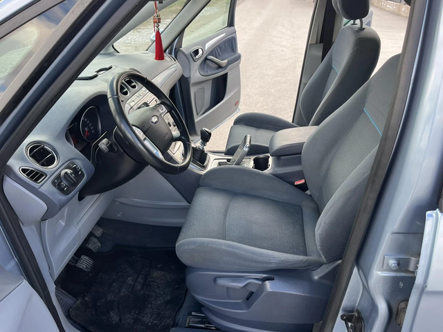 Ford S-Max 2.0TDCI 131кс 6 СКОРОСТИ КЛИМАТРОНИК ПОДГРЕВ - автомобили, коли, обяви за нови и употребявани 6