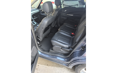 Ford S-Max Titanium ST ГАЗ - автомобили, коли, обяви за нови и употребявани 8