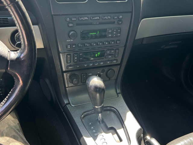 Ford Thunderbird 3.9L 8cyl RWD - автомобили, коли, обяви за нови и употребявани 8