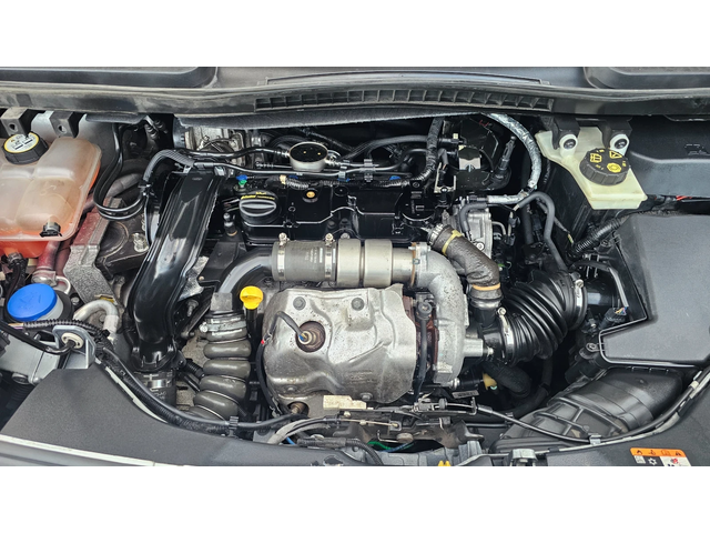 Ford Tourneo Connect 1.5TDCI-NAVI-KAMERA - автомобили, коли, обяви за нови и употребявани 16