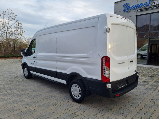 Ford Transit 2.0TDCi-131ps 2018г. ОБСЛУЖЕН= КАТО НОВ! - автомобили, коли, обяви за нови и употребявани 4