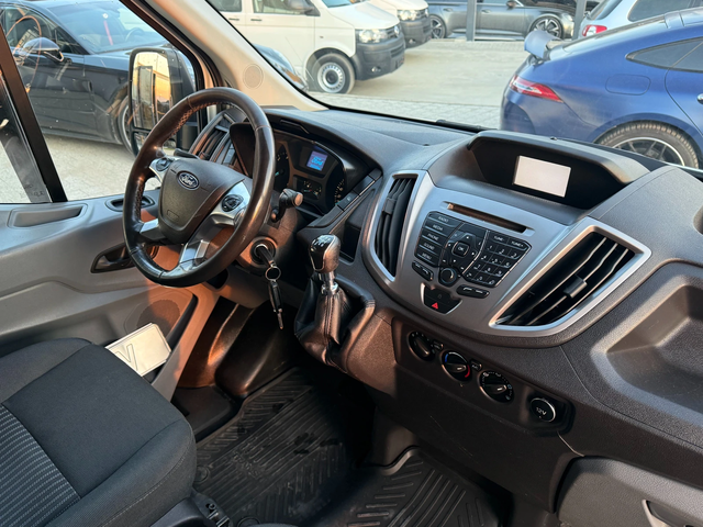 Ford Transit 2.0TDCI Клима L2H2 Euro 6 - автомобили, коли, обяви за нови и употребявани 10
