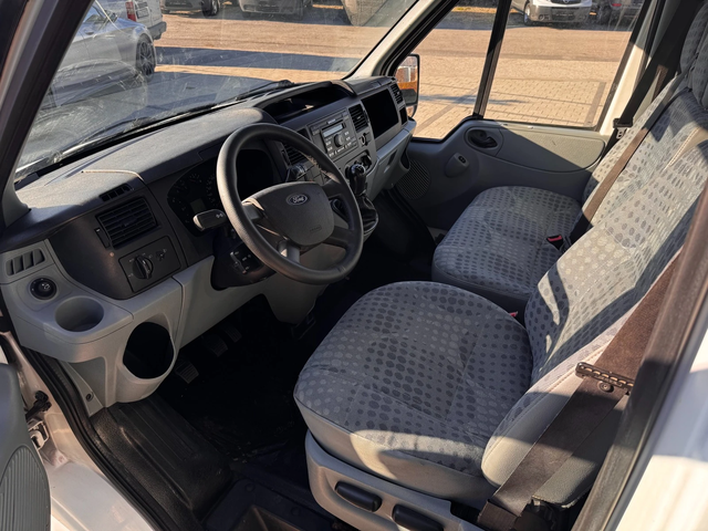 Ford Transit 6-местен Климатик L1H1 - автомобили, коли, обяви за нови и употребявани 10