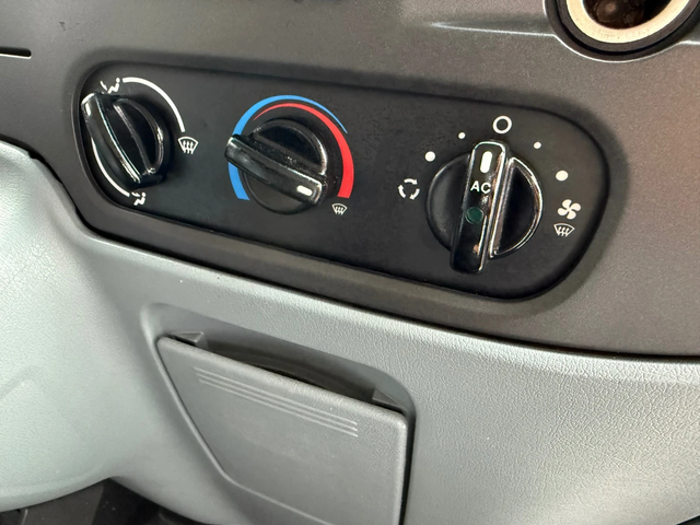 Ford Transit 2.4TDCI 140к.с. Товаропътнически 5-местен Клима - автомобили, коли, обяви за нови и употребявани 8