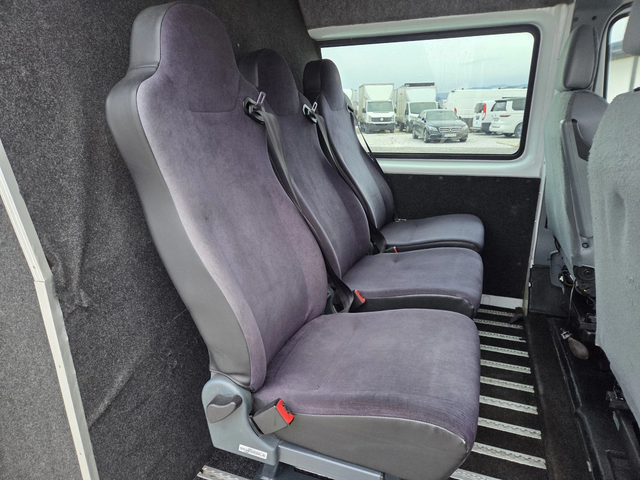 Ford Transit 2.2 TDCi, Товаропътник, 5 местен, Климатик - автомобили, коли, обяви за нови и употребявани 13
