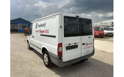 ford-transit - 5