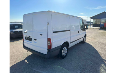 ford-transit - 4