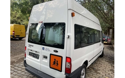 ford-transit - 3