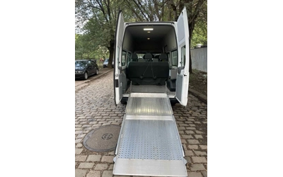 ford-transit - 5