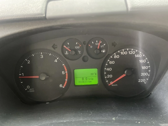 Ford Transit 2.2TDCi - автомобили, коли, обяви за нови и употребявани 10