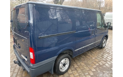 ford-transit - 4