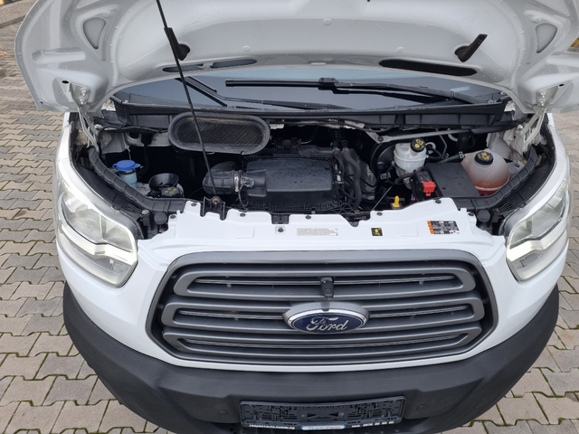Ford Transit Connect 2.0TDCi-131ps 2018г. ОБСЛУЖЕН= КАТО НОВ! - автомобили, коли, обяви за нови и употребявани 19