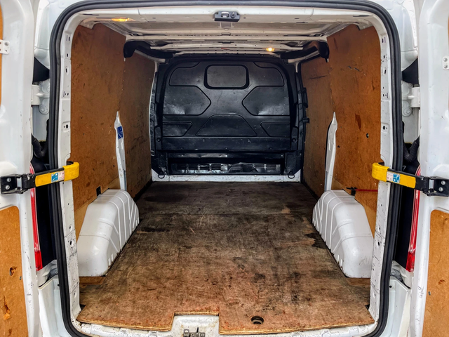 Ford Transit Custom 2.0 TDCI - автомобили, коли, обяви за нови и употребявани 11