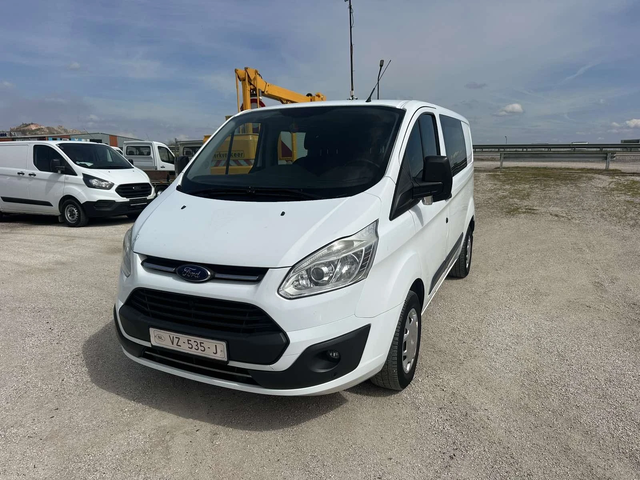 Ford Transit Custom - автомобили, коли, обяви за нови и употребявани 0