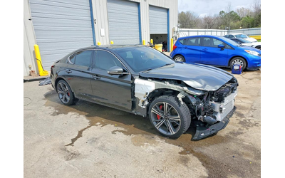 genesis-g70-3-3l-6-rear-wheel-drive - 4