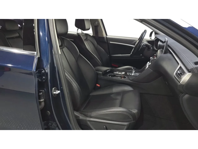 Genesis G70 КОЖЕН САЛОН / ПОДГРЕВ / КАМЕРА - автомобили, коли, обяви за нови и употребявани 6