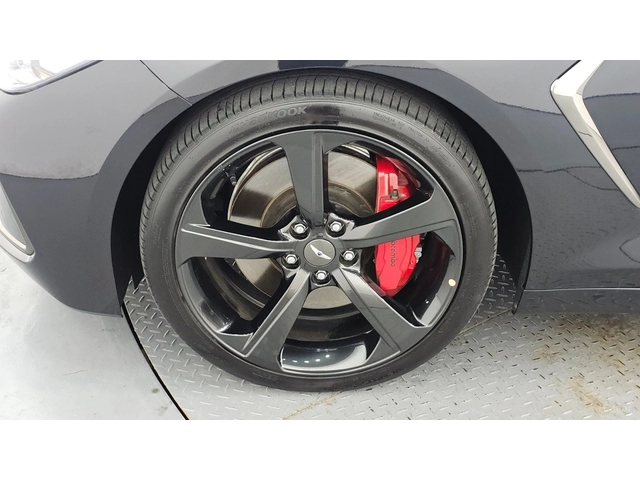 Genesis G70 3.3T SPORT PRESTIGE* HUD* КОЖА* НАВИ* ПАНО - автомобили, коли, обяви за нови и употребявани 4