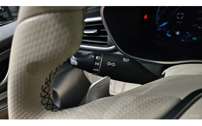 Genesis G70 2.0T 2WD* КОЖА* ОБДУХВ* НАВИ* 360 - автомобили, коли, обяви за нови и употребявани 12