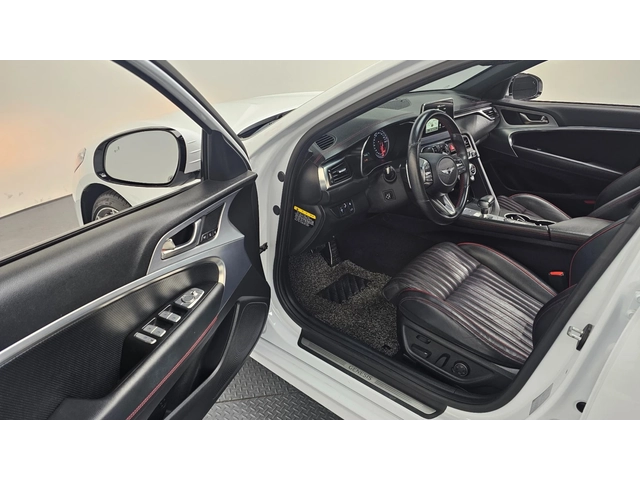 Genesis G70 : 2.0T Sport Package | Panorama | HUD | Lexicon - автомобили, коли, обяви за нови и употребявани 4
