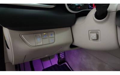 Genesis G70 - автомобили, коли, обяви за нови и употребявани 11