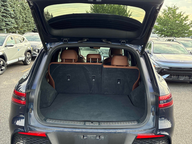 Genesis GV70 2.5L 4cyl AWD - автомобили, коли, обяви за нови и употребявани 13