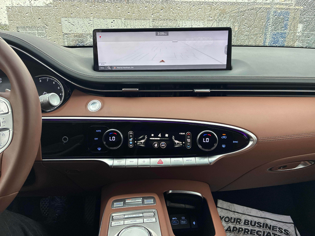 Genesis GV70 2.5L 4cyl AWD - автомобили, коли, обяви за нови и употребявани 8