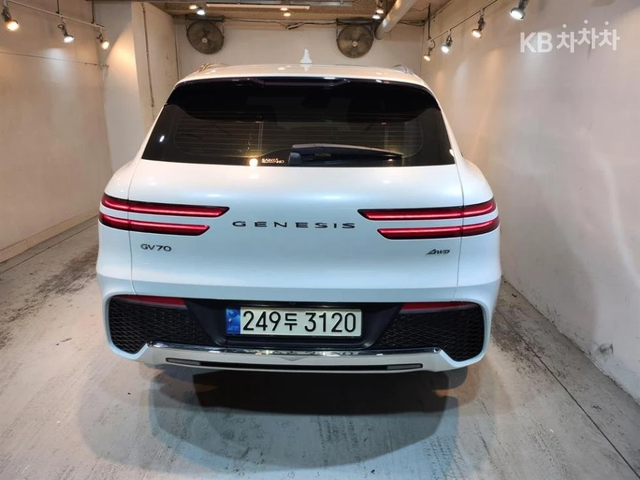 Genesis GV70 2.2 AWD 2024 ЛИЗИНГ БЕЗ ПЪРВОНАЧАЛНА ВНОСКА - автомобили, коли, обяви за нови и употребявани 2