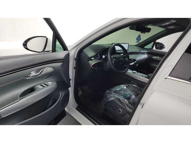 Genesis GV70 - автомобили, коли, обяви за нови и употребявани 7