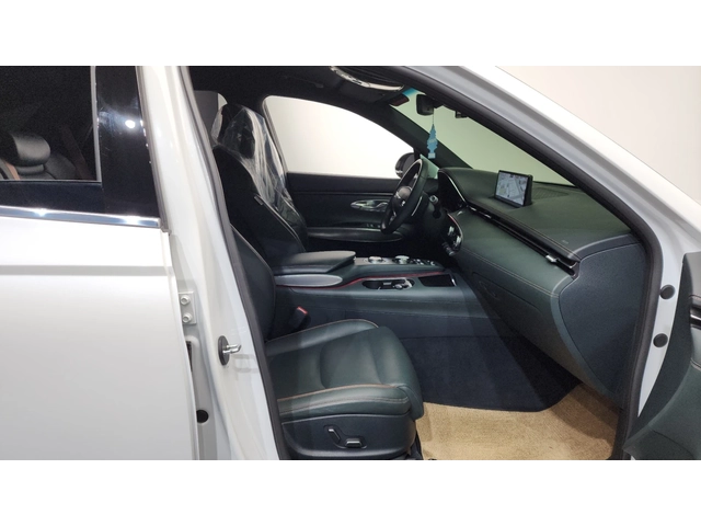 Genesis GV70 - автомобили, коли, обяви за нови и употребявани 8