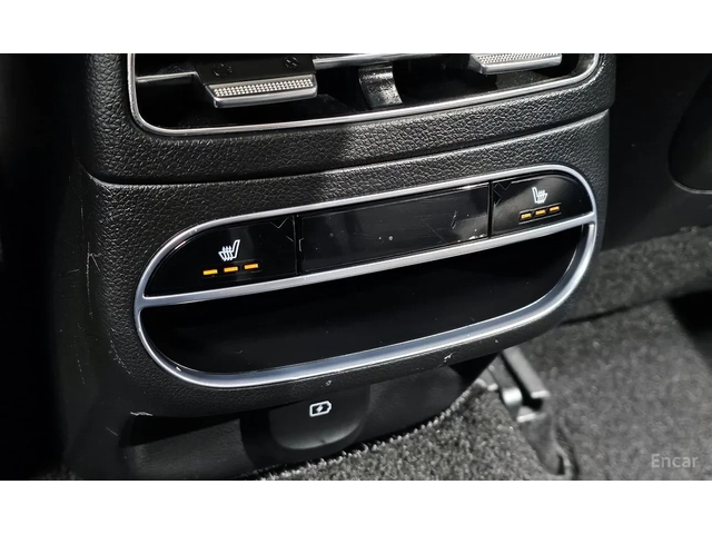 Genesis GV70 Кожа Вентилация и подгрев на седалките  Цена до Бг - автомобили, коли, обяви за нови и употребявани 7
