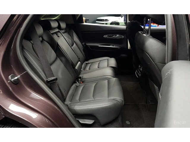 Genesis GV70 Кожа Вентилация и подгрев на седалките  Цена до Бг - автомобили, коли, обяви за нови и употребявани 9