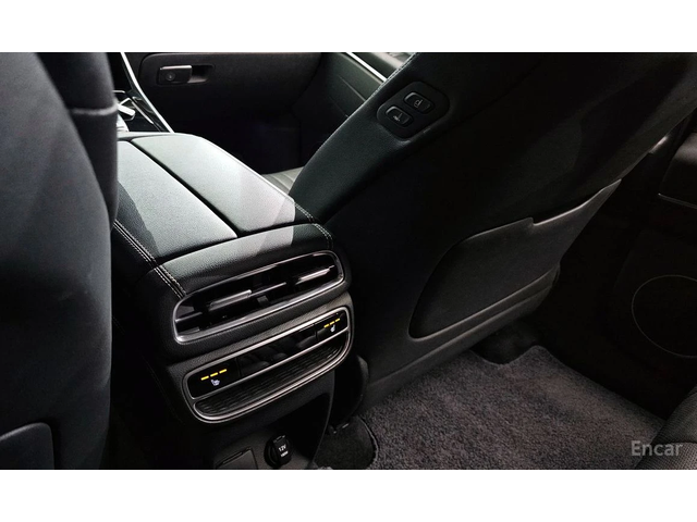 Genesis GV80 * КОЖА* ПОДГРЕВ* ОБДУХВАНЕ* NAVI* FULL* - автомобили, коли, обяви за нови и употребявани 13