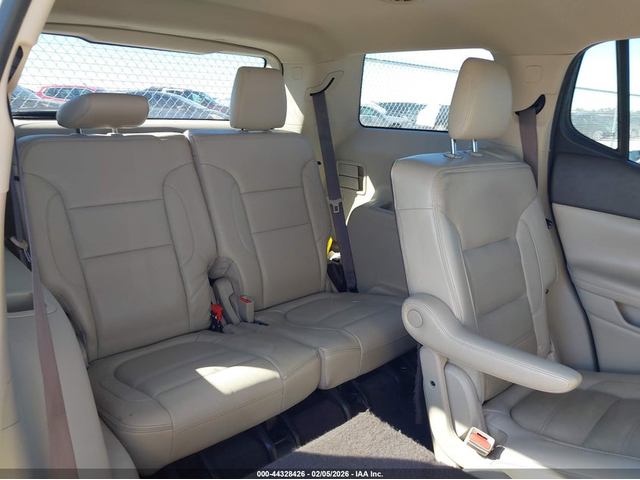 Gmc Acadia 3.6L V-6 DI, DOHC, VVT, 310HP Front Wheel Drive - автомобили, коли, обяви за нови и употребявани 7