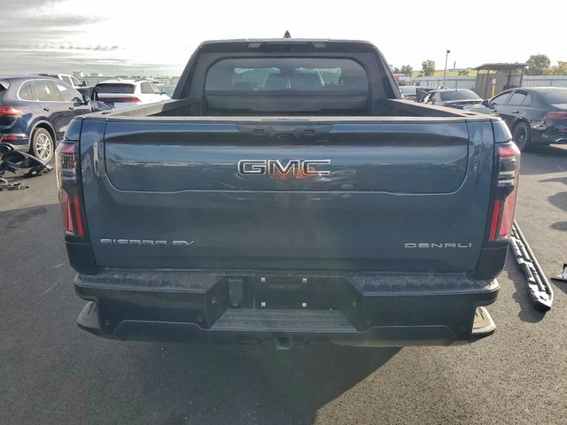 Gmc Sierra EV DENALI AWD - автомобили, коли, обяви за нови и употребявани 5