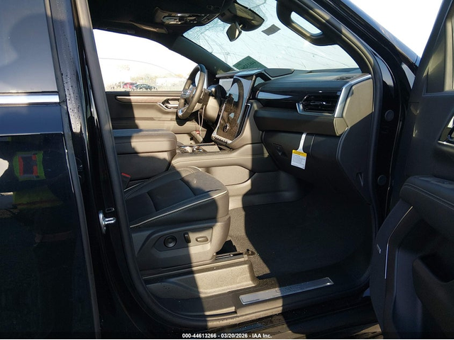 Gmc Yukon 5.3L V-8 DI, VVT, 355HP 4X4 Drive - автомобили, коли, обяви за нови и употребявани 4