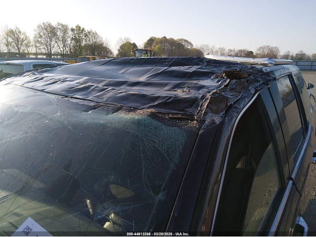 Gmc Yukon 5.3L V-8 DI, VVT, 355HP 4X4 Drive - автомобили, коли, обяви за нови и употребявани 5