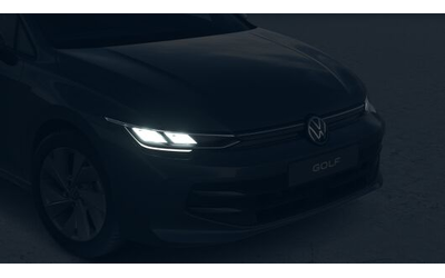 VW Golf Golf 8 Life Plus 2.0 TDI SCR DSG - автомобили, коли, обяви за нови и употребявани 6