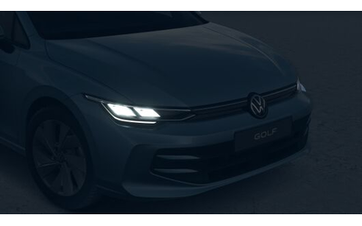 VW Golf Golf 8 Life Plus 2.0 TDI SCR DSG - автомобили, коли, обяви за нови и употребявани 6