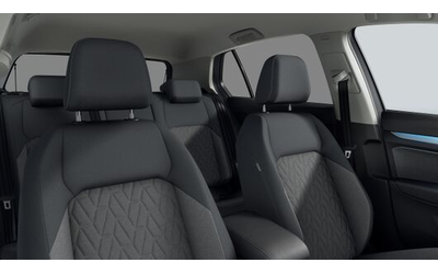 VW Golf Golf 8 Life Plus 2.0 TDI SCR DSG - автомобили, коли, обяви за нови и употребявани 3