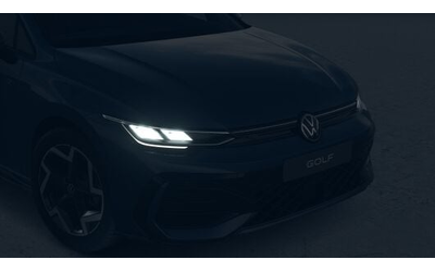 VW Golf Golf 8 R-Line 1.5 eTSI OPF DSG - автомобили, коли, обяви за нови и употребявани 6