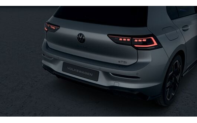 VW Golf Golf 8 R-Line Plus 1.5 eTSI OPF DSG - автомобили, коли, обяви за нови и употребявани 7