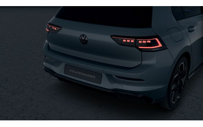 VW Golf Golf 8 R-Line Plus 2.0 TDI DSG - автомобили, коли, обяви за нови и употребявани 7