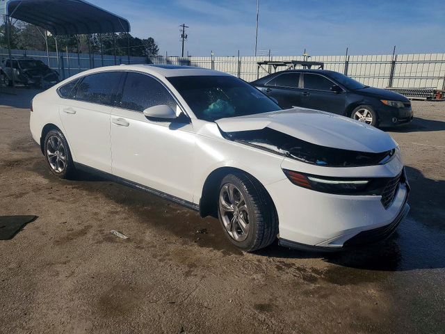 Honda Accord 1.5L 4 FRONT WHEEL DRIVE - автомобили, коли, обяви за нови и употребявани 4
