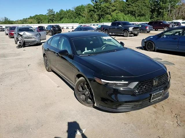 Honda Accord 1.5L 4 Front-wheel Drive - автомобили, коли, обяви за нови и употребявани 0