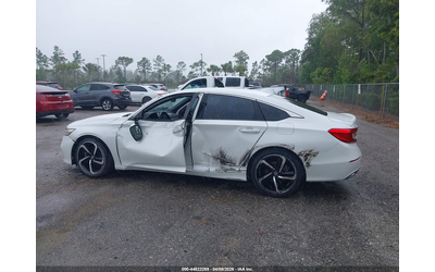 honda-accord-1-5l-i-4-di-dohc-vvt-turbo-192hp-front-wheel-drive - 5