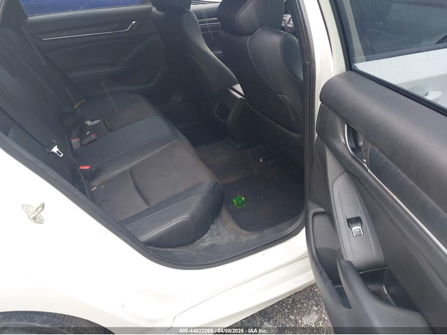 Honda Accord 1.5L I-4 DI, DOHC, VVT, TURBO, 192HP Front Wheel Drive - автомобили, коли, обяви за нови и употребявани 7