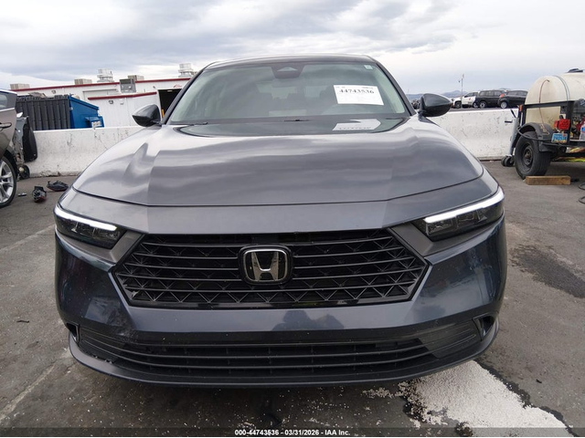 Honda Accord 1.5L I-4 DI, DOHC, VVT, TURBO, 192HP Front Wheel Drive - автомобили, коли, обяви за нови и употребявани 11