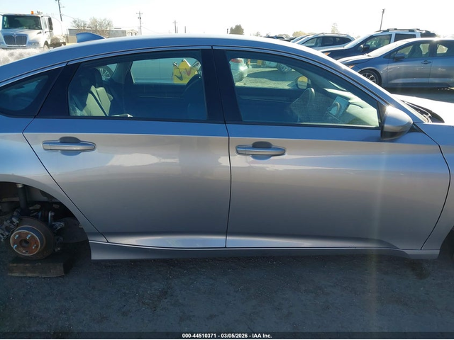 Honda Accord 1.5L I-4 DI, DOHC, VVT, TURBO, 192HP Front Wheel Drive - автомобили, коли, обяви за нови и употребявани 12
