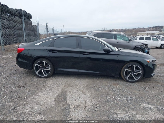 Honda Accord 1.5L I-4 DI, DOHC, VVT, TURBO, 192HP Front Wheel Drive - автомобили, коли, обяви за нови и употребявани 11