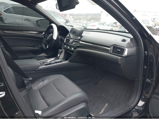 Honda Accord 1.5L I-4 DI, DOHC, VVT, TURBO, 192HP Front Wheel Drive - автомобили, коли, обяви за нови и употребявани 4